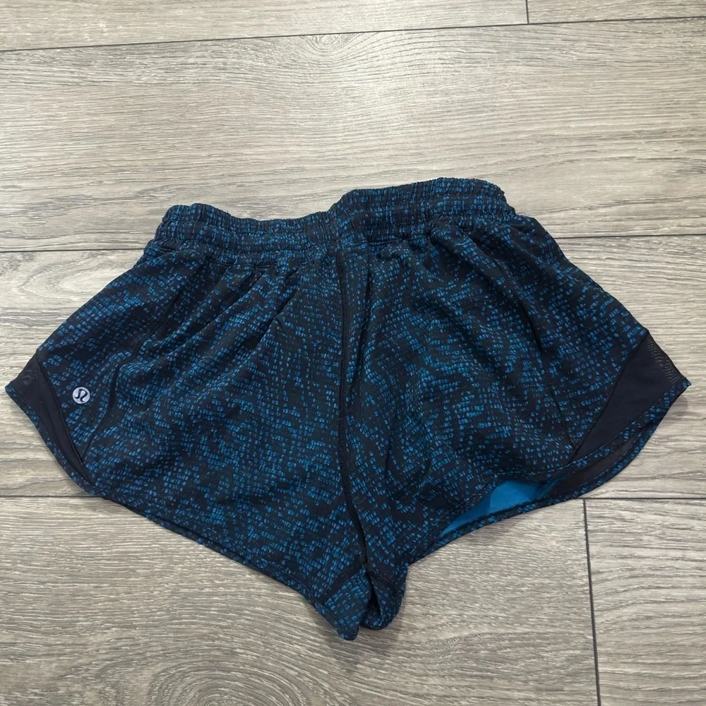 🍋 Lululemon Hotty Hot Short II 2.5